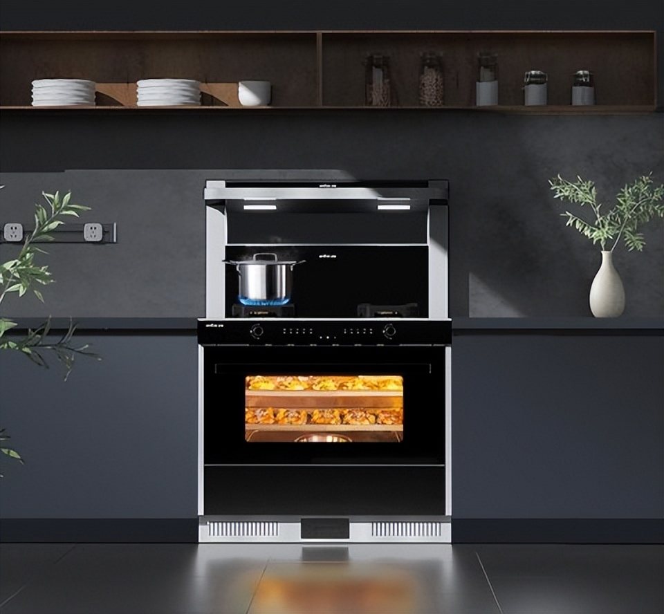 美的抽油烟机好还是方太油烟机好,老板油烟机和方太集成灶哪个好