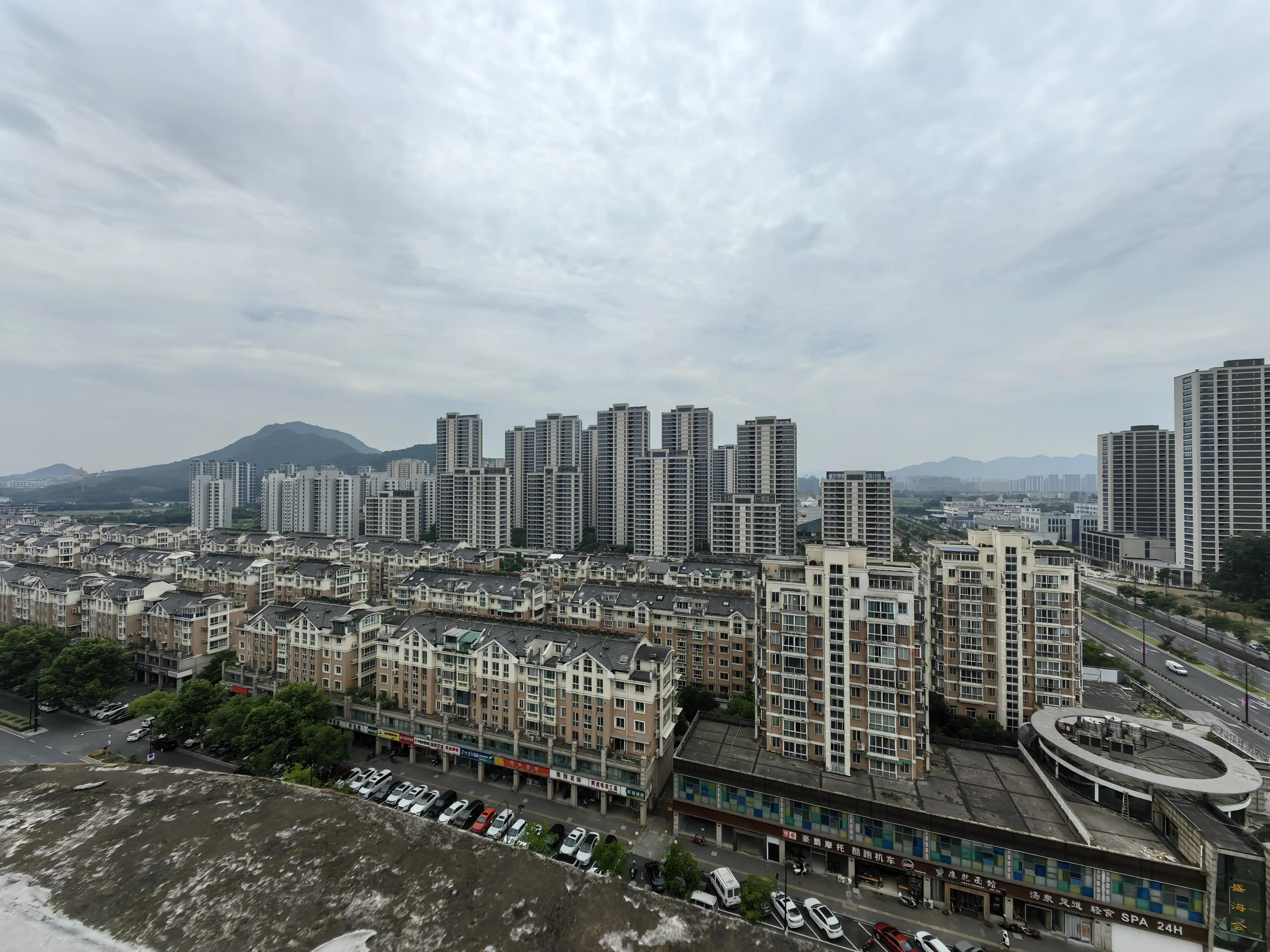 苹果手机用华为手表体验,华为p50拍照和苹果拍照哪个更真实