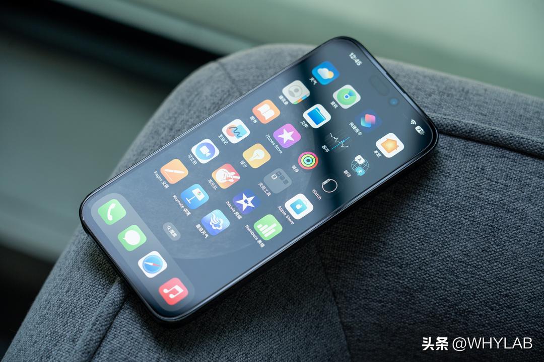 苹果上新348元省电保护膜实测,苹果保护膜29.9