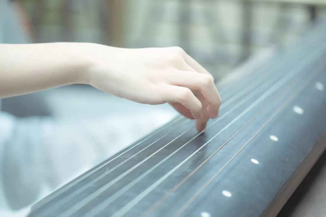 李煜菩萨蛮花明月暗笼轻雾,李白李煜最经典的十首词