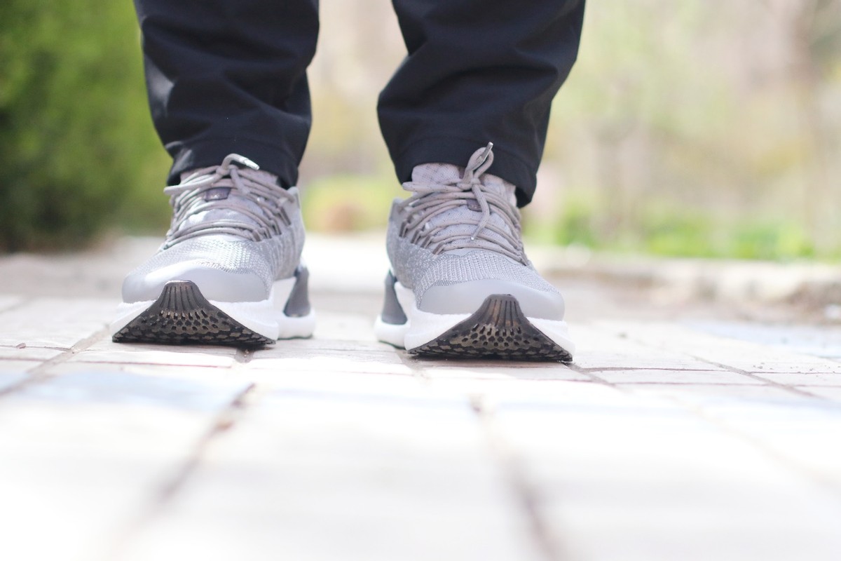 百元左右性价比高运动鞋,百元价位的运动鞋