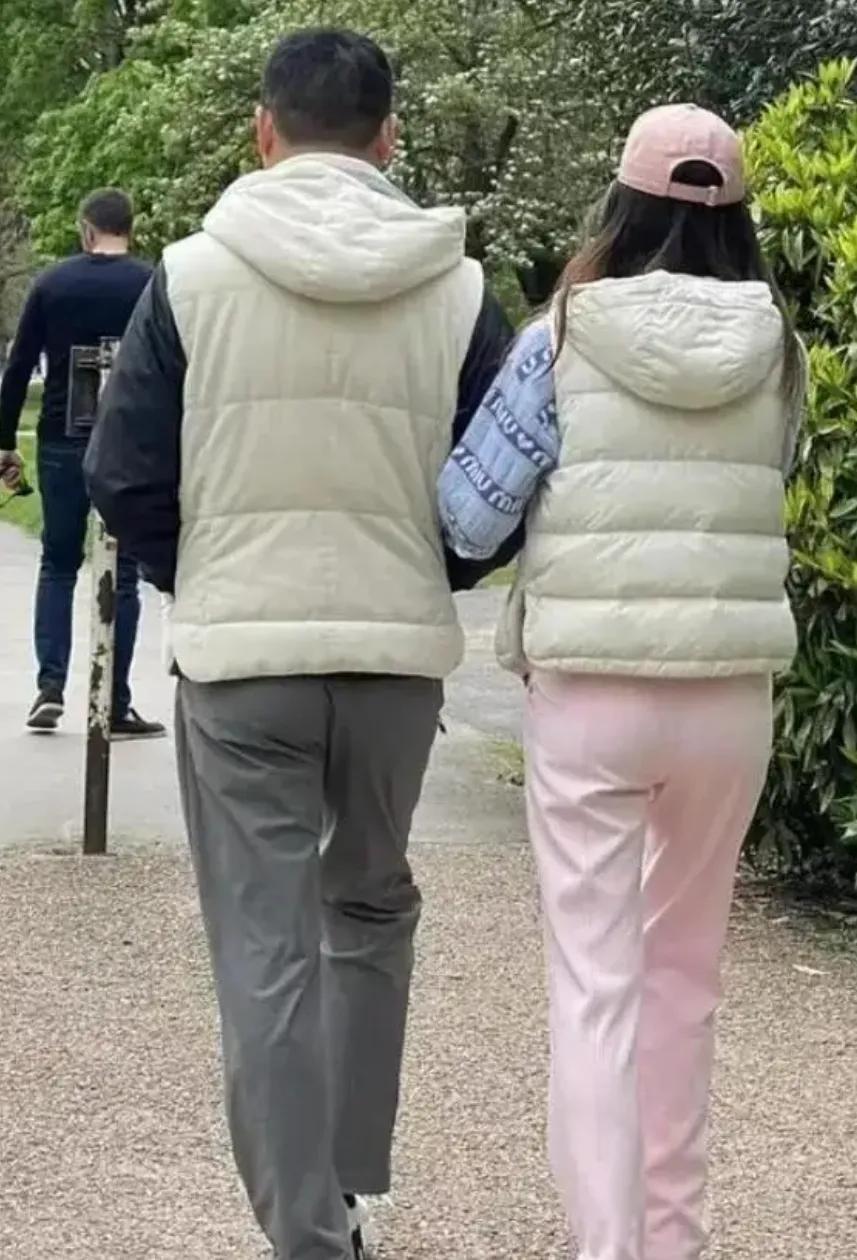 刘强东和奶茶妹在美国,刘强东带奶茶妹回老家视频完整版