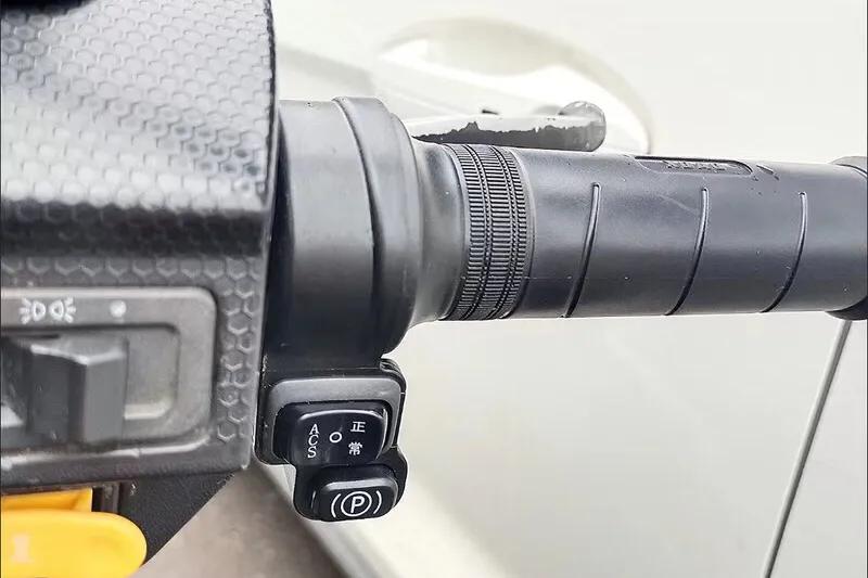 三轮电动车半路没电了应急方法,电动车半路没电了如何让它走起来