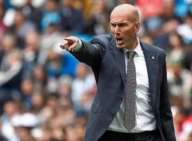 齐达内被罚下场法国人怎么看待,齐达内执教巴黎最新消息