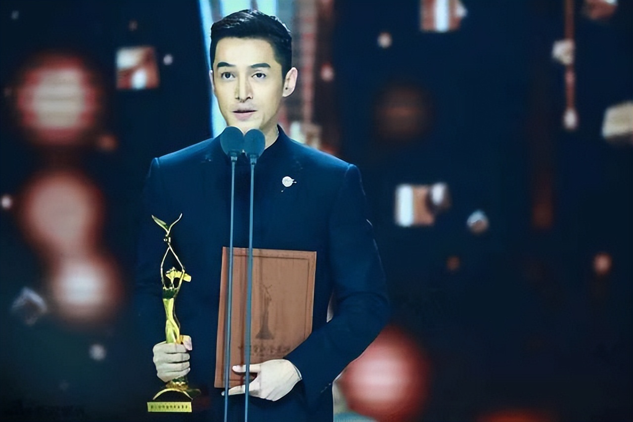 消失六年的他回来了,消失五年的他