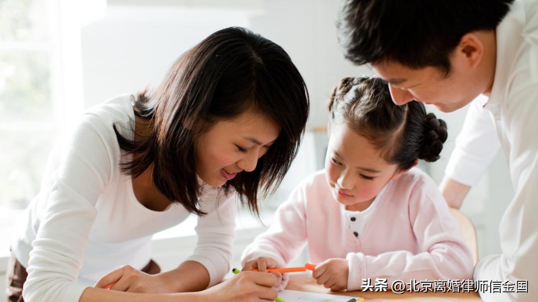 离婚转移财产怎么认定逃避债务,离婚不离家欠下的债务怎么取证