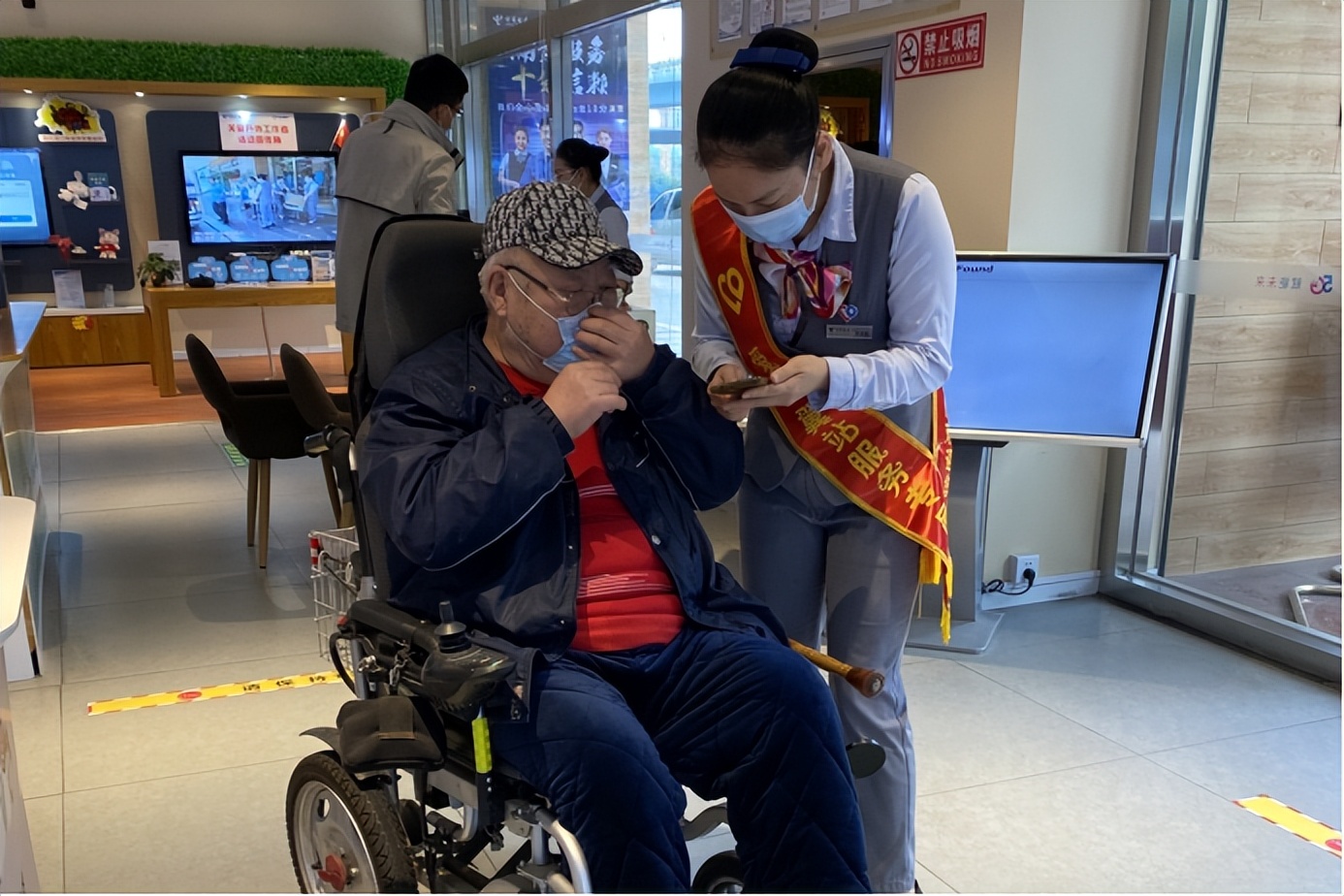 电信行业老年人服务内容,广东移动关爱老人服务举措