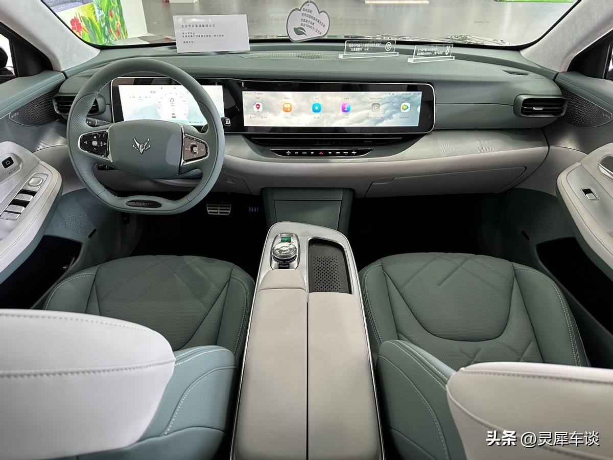 23款极狐阿尔法s森林版云雾灰,23款极狐阿尔法s森林续航