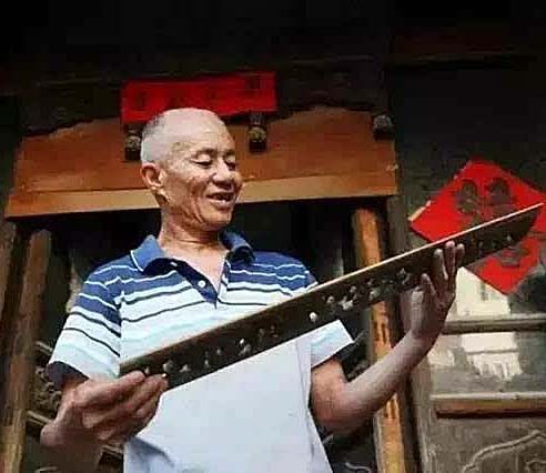 当年那个扬言100亿补偿也不卖房的河南村民，如今成了博物馆馆长