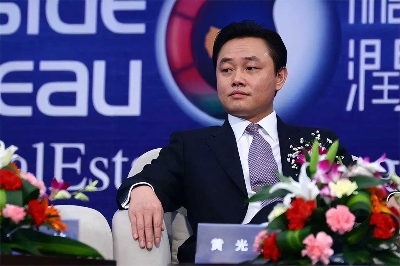 黄光裕:入狱11年,银行账户躺着225亿,出狱后过得如何