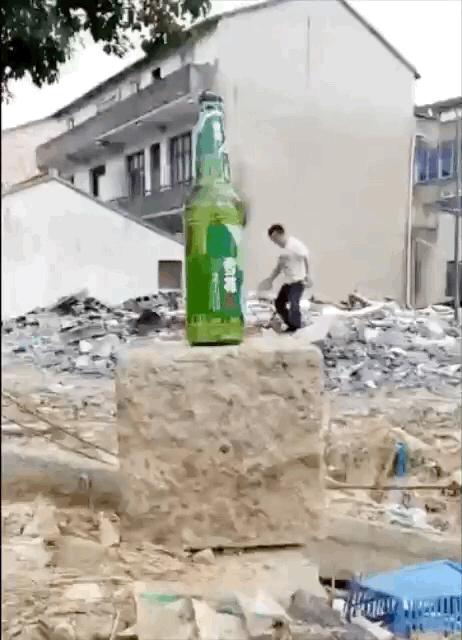 老婆不知去哪买的这衣服，刚进家门就给我吓了一身汗，好尴尬