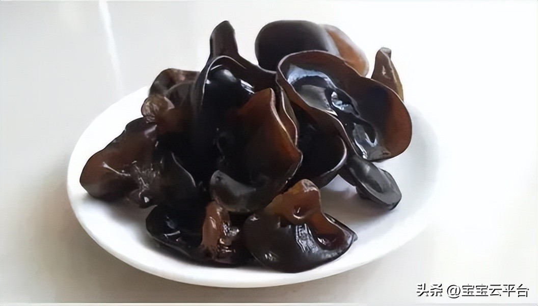 孕期哪些食物容易导致早产,孕晚期不能吃什么食物容易早产