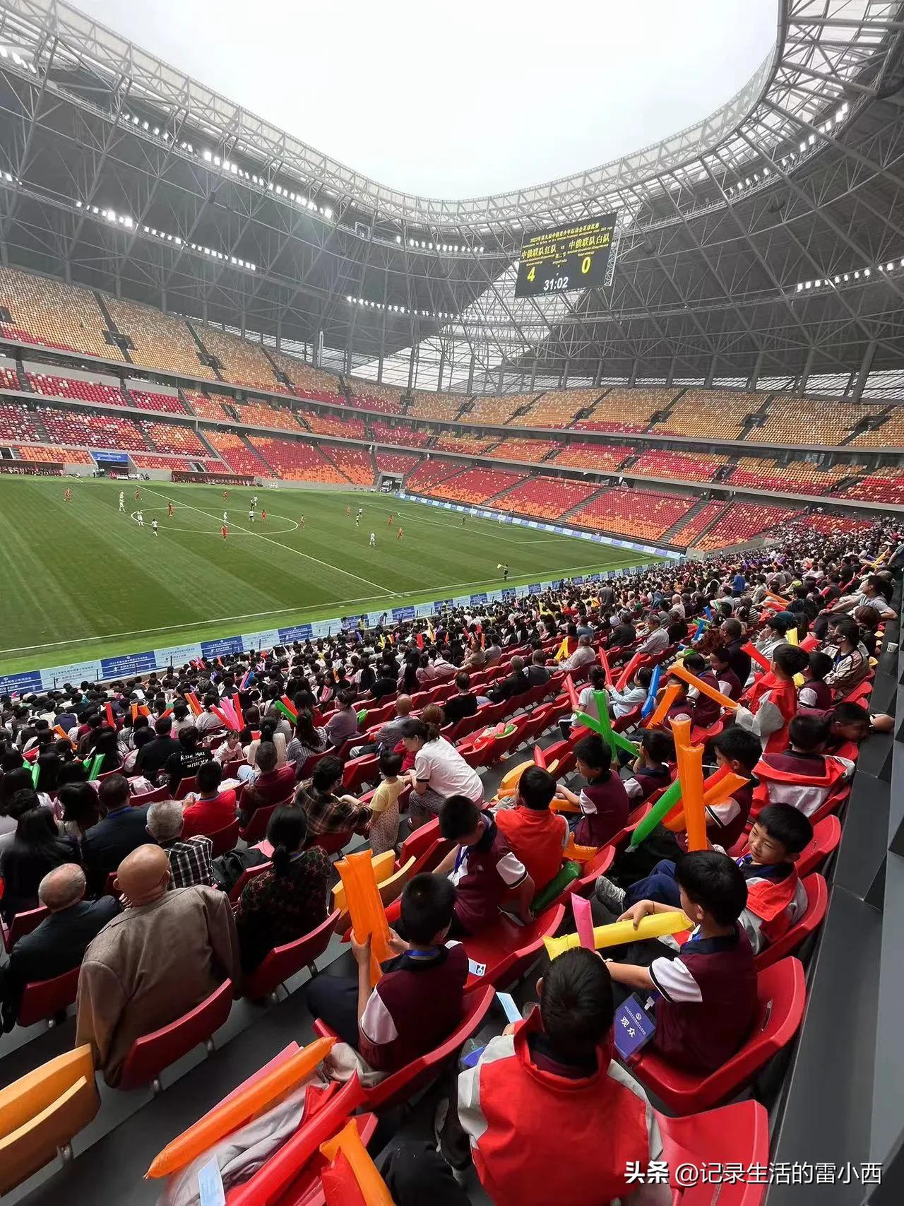 重庆龙兴足球场附近好玩的地方,重庆龙兴足球场演唱会