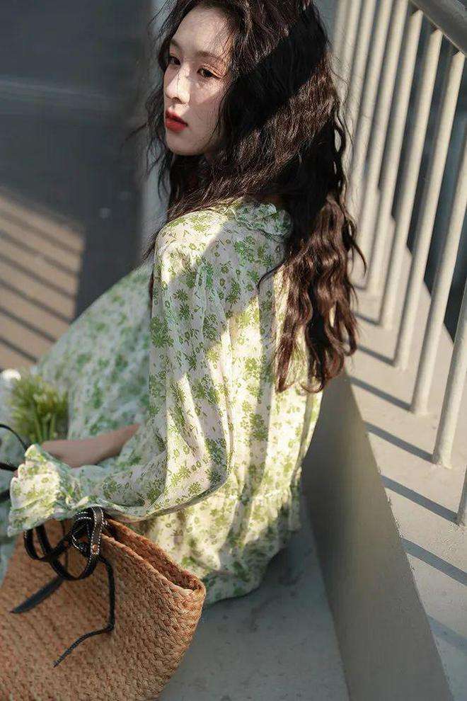 其实生活就是苟且,生活除了苟且就是苟且