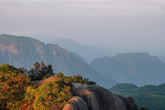 猫儿山是华南第一高峰吗,猫儿山华南之巅多高