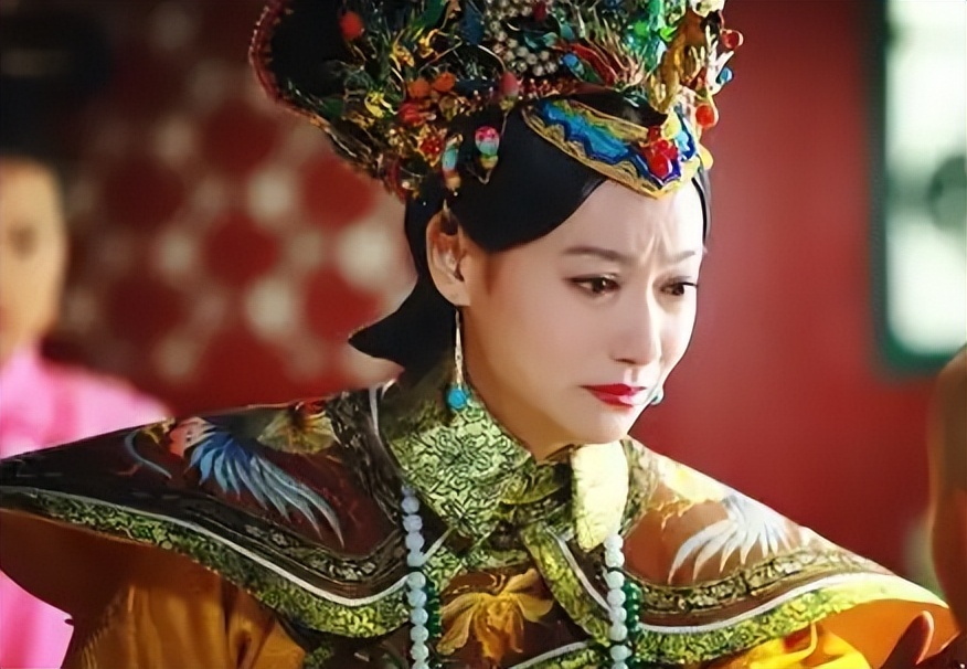 清朝的最后三年是怎么度过的,为什么都说隆裕亲手终结了大清