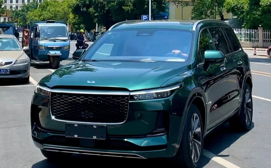 各个车企都在停产新能源车,新能源汽车为什么要停产