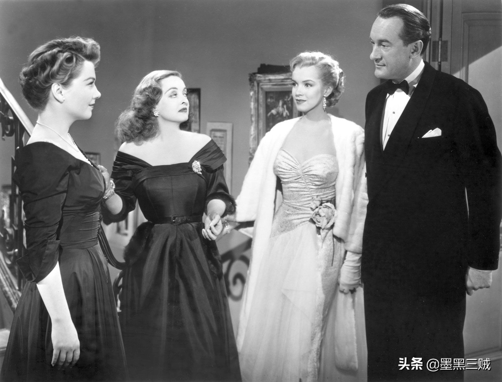 金卡戴珊穿玛丽莲梦露礼服视频,金卡戴珊穿玛丽莲梦露礼服