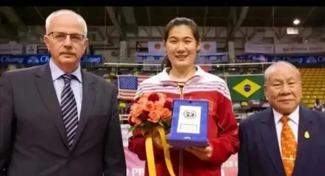 曾春蕾和王云蕗对决,首发主攻李盈莹王云蕗