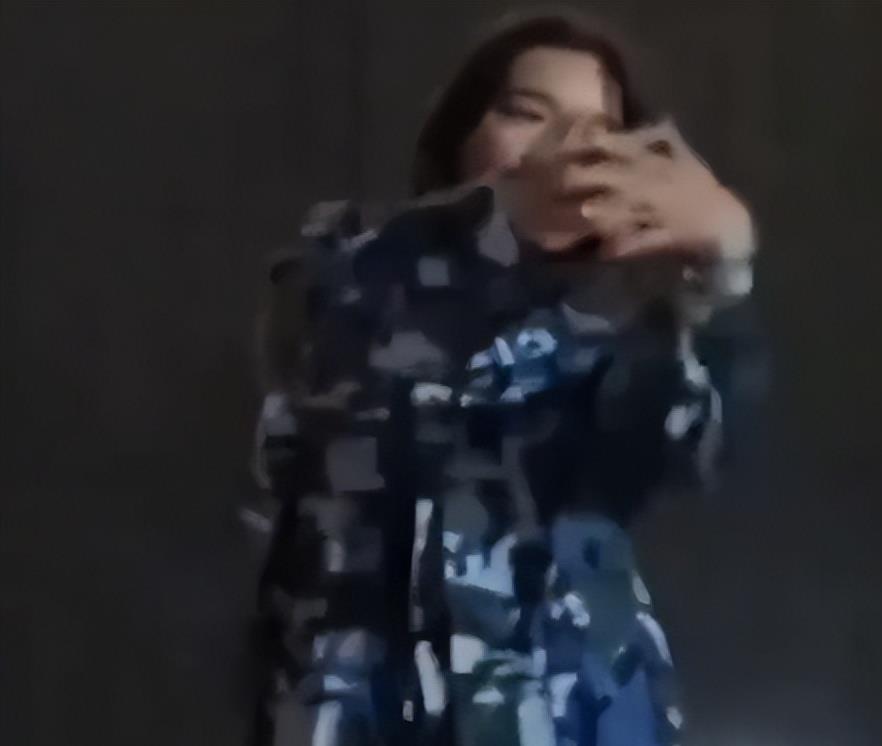 疯传！军训女热舞露球，16秒不雅视频曝光！