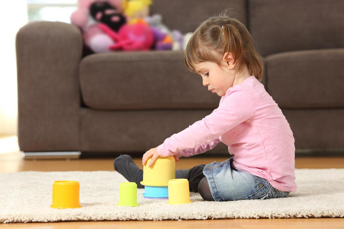 孩子胆小的原因及处理方法,孩子在学校胆小不敢说话怎么克服