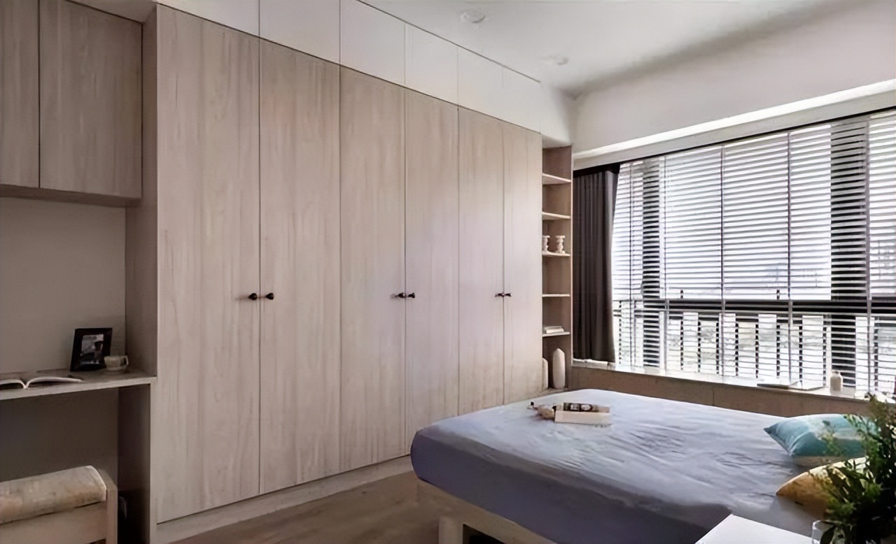 卧室衣柜现在衣柜都流行这样做,现在卧室衣柜流行怎么装