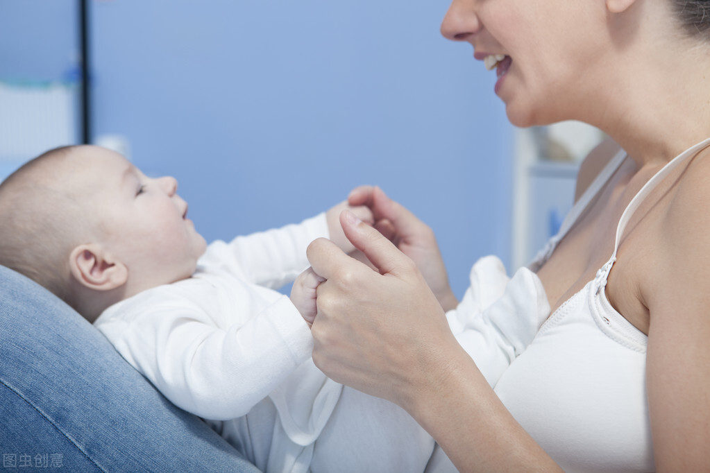 宝宝吐奶了怎么办最有效的方法,宝宝吐奶怎么办教你一招轻松搞定