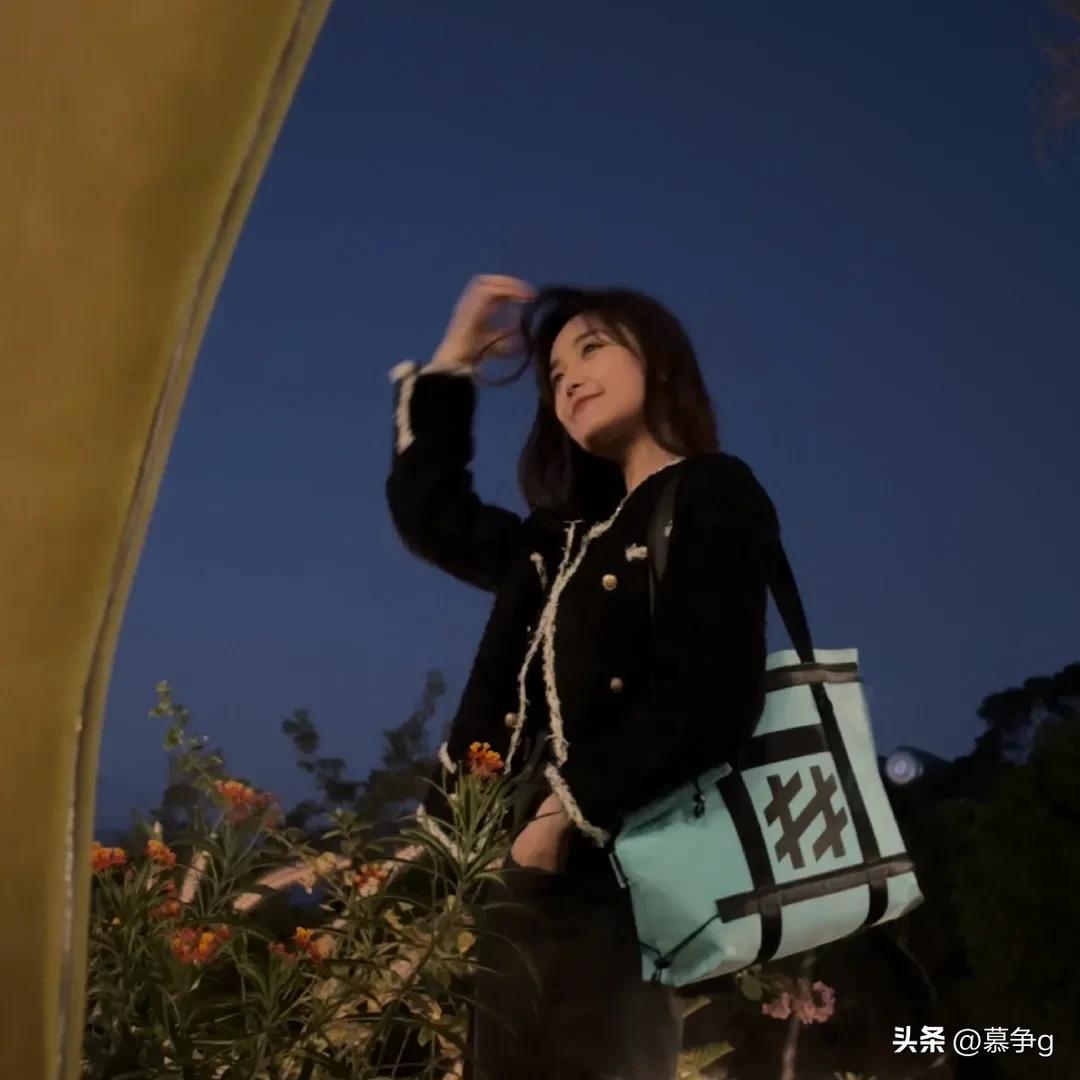 天呐,好美的女鹅,快递本子