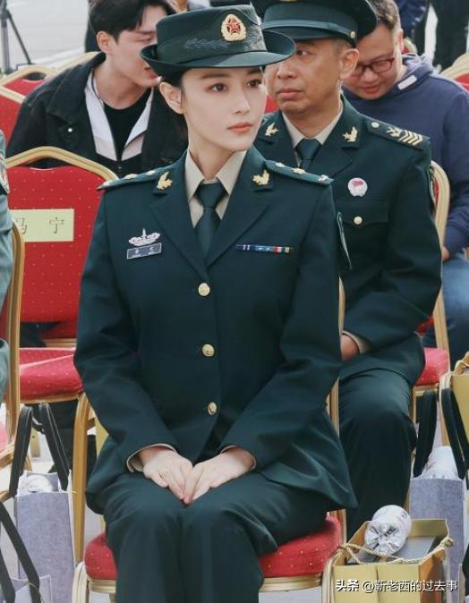 张馨予:被渣两次,深陷“野模”风波,却摇身一变成“最美军嫂”