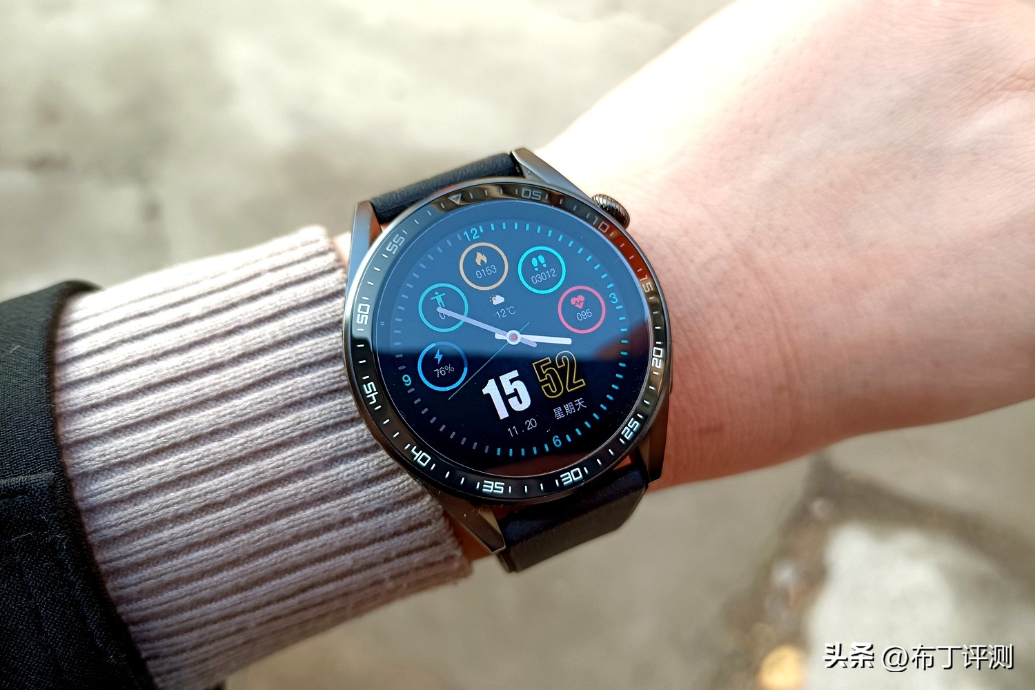 华为手表和荣耀智能手表哪个好,华为手表智能手表