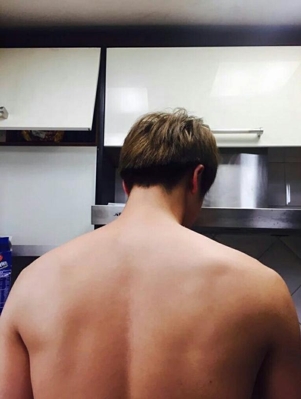 韩国流行宽肩,宽肩在韩国多流行