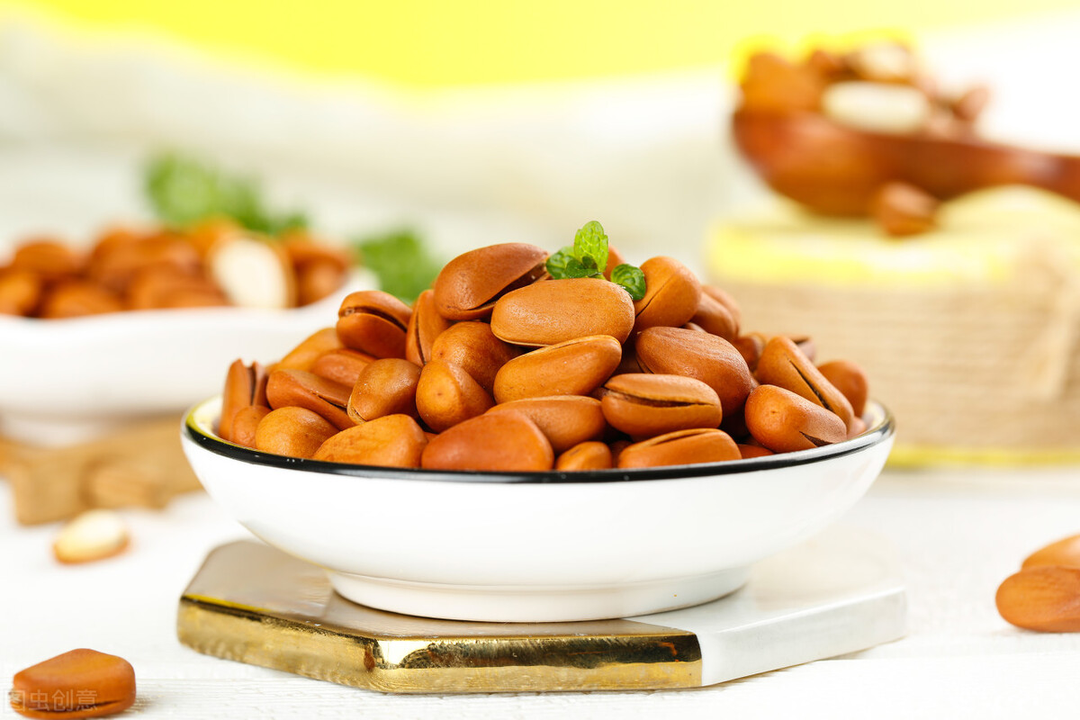 坚果类哪几款坚果营养价值最高,坚果的营养价值比坚果油的好吗