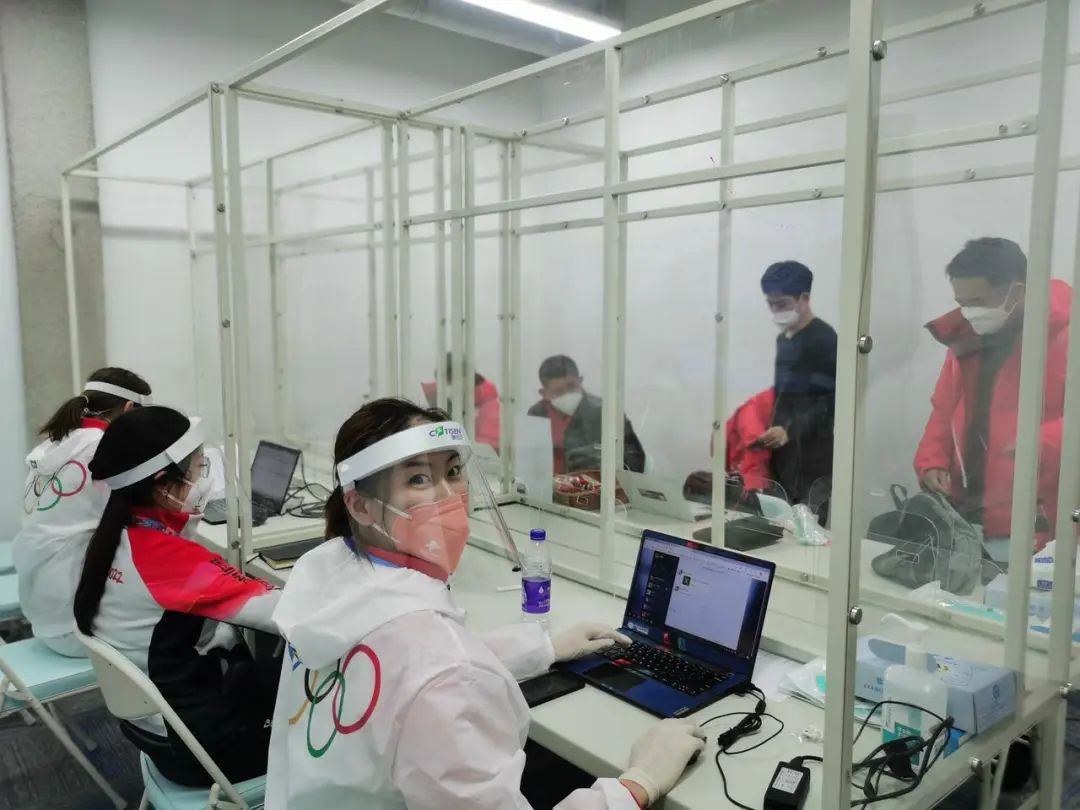 从泳池女神到冬奥打工人，她用短视频写了一本成长启示录