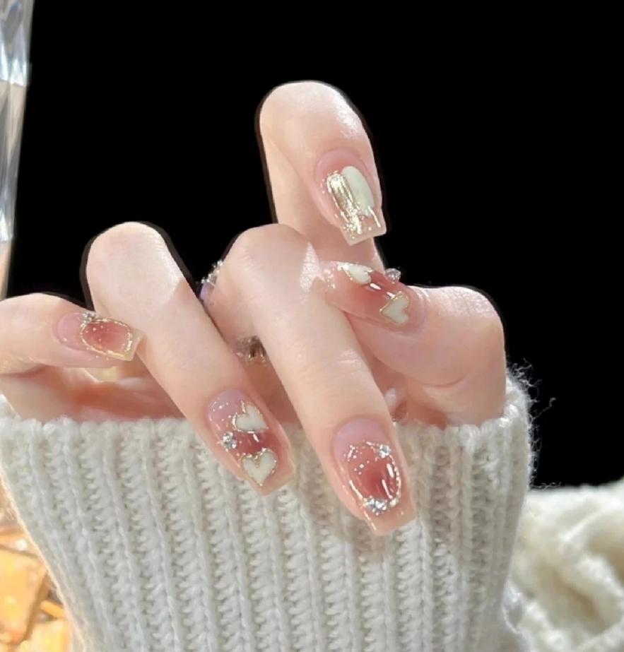 美甲美睫加盟哪个品牌好,高端美睫美甲加盟店有哪些