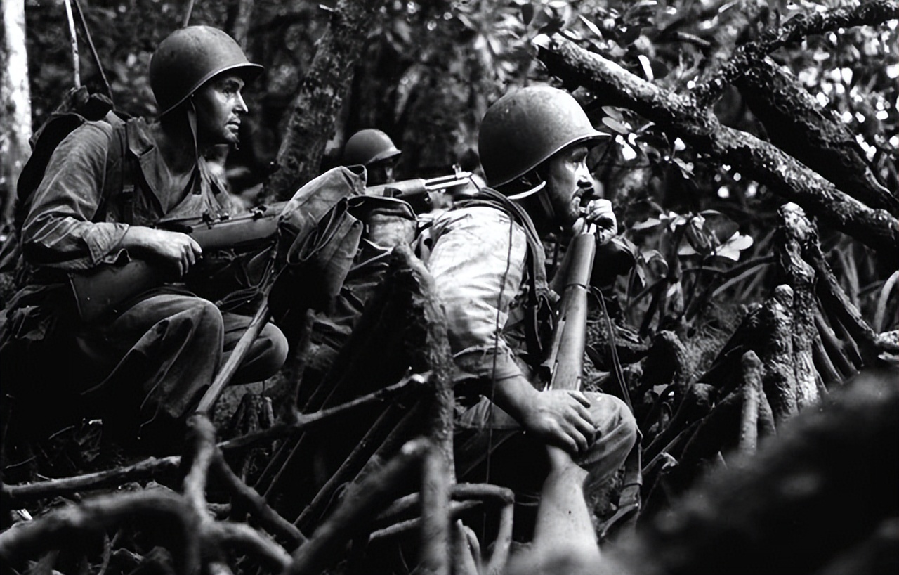 在战场上时，对方的医疗兵能否射杀，其原因是怎样的？