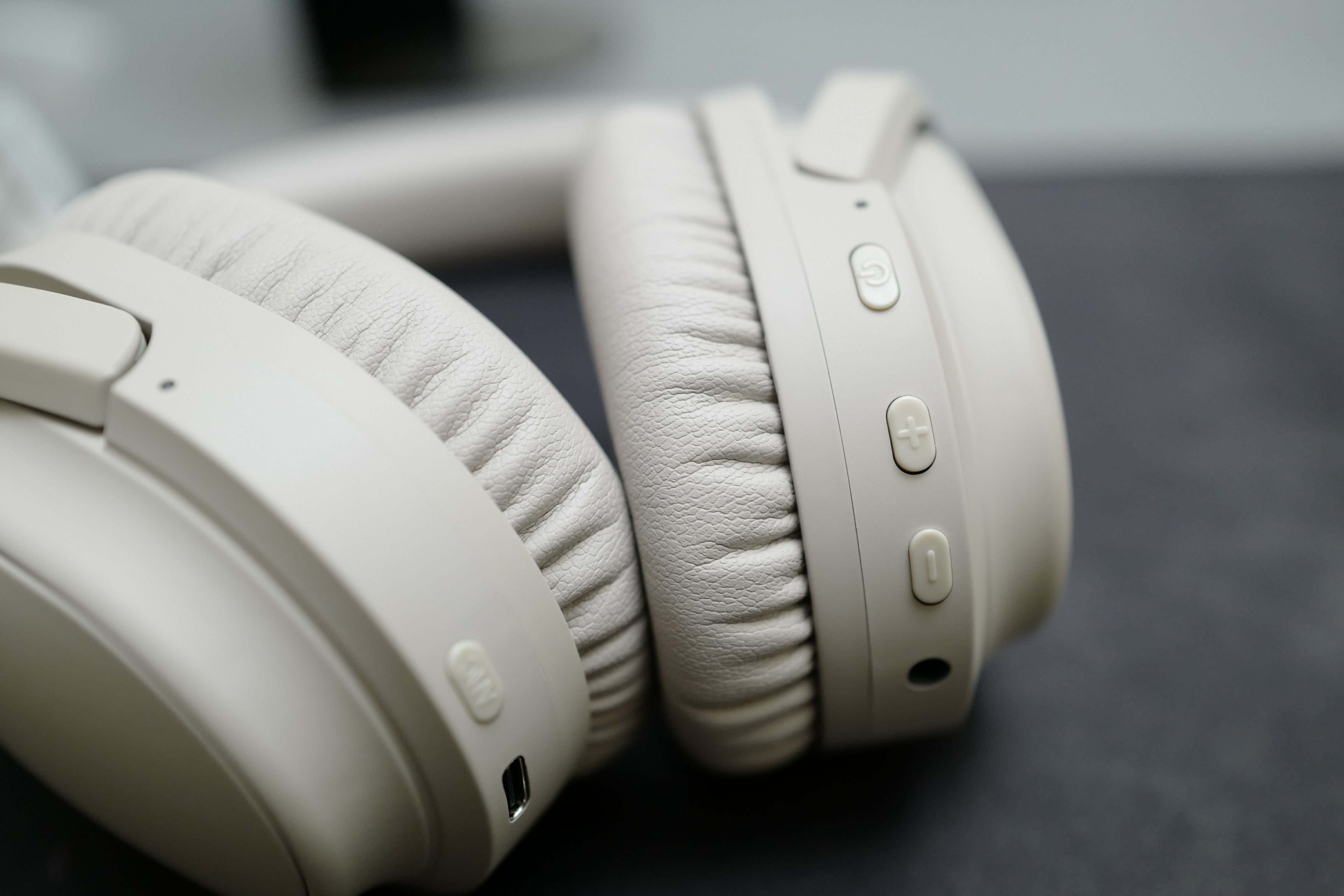 森海塞尔和索尼降噪耳机,森海塞尔和索尼降噪耳机哪个好