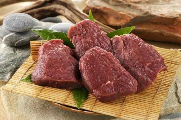 国外鸵鸟养殖前景如何,鸵鸟怎么养才能更好更赚钱