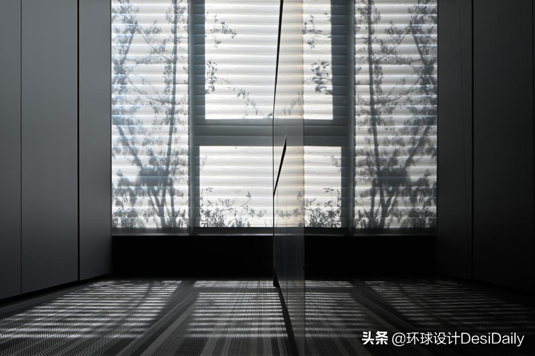 鍙ゆ湪瀛愭湀,鍙ゆ湪瀛愭湀浣滃搧