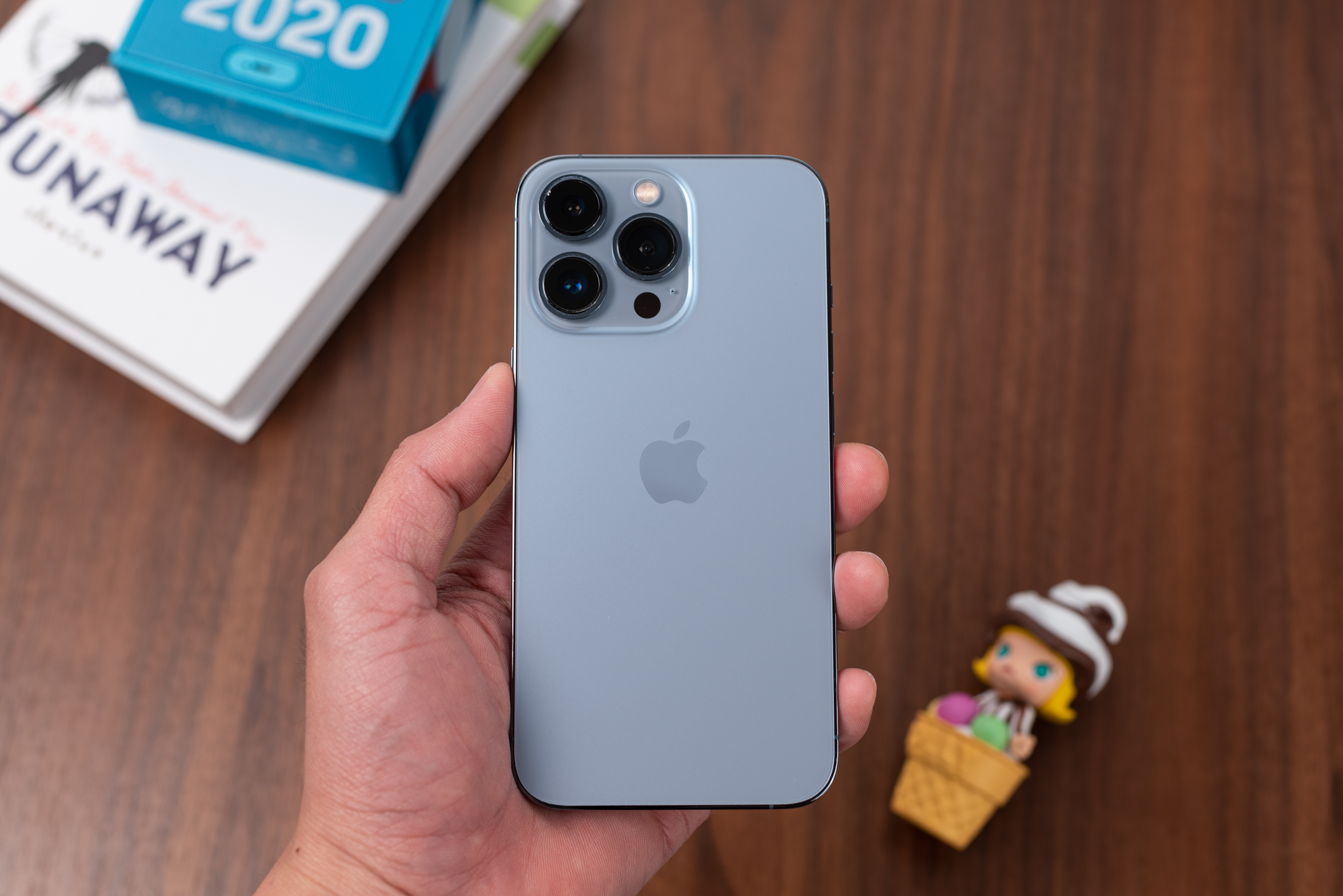 推荐3款配置真香级别的手机,预算2000元这几款机型更值得入手