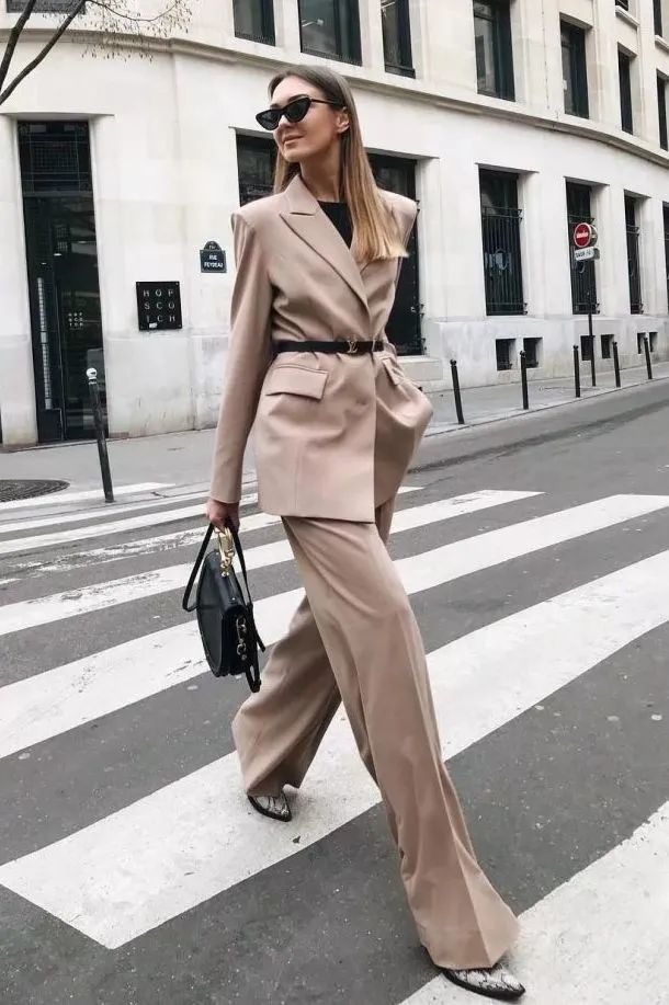 穿长裤显腿长的小白鞋,百搭鞋子秀气显脚小短靴