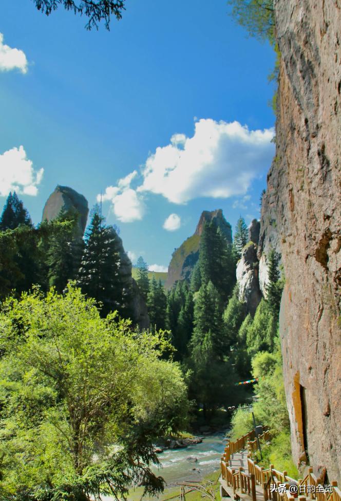 神秘则岔石林：峰峦叠嶂的自然画廊