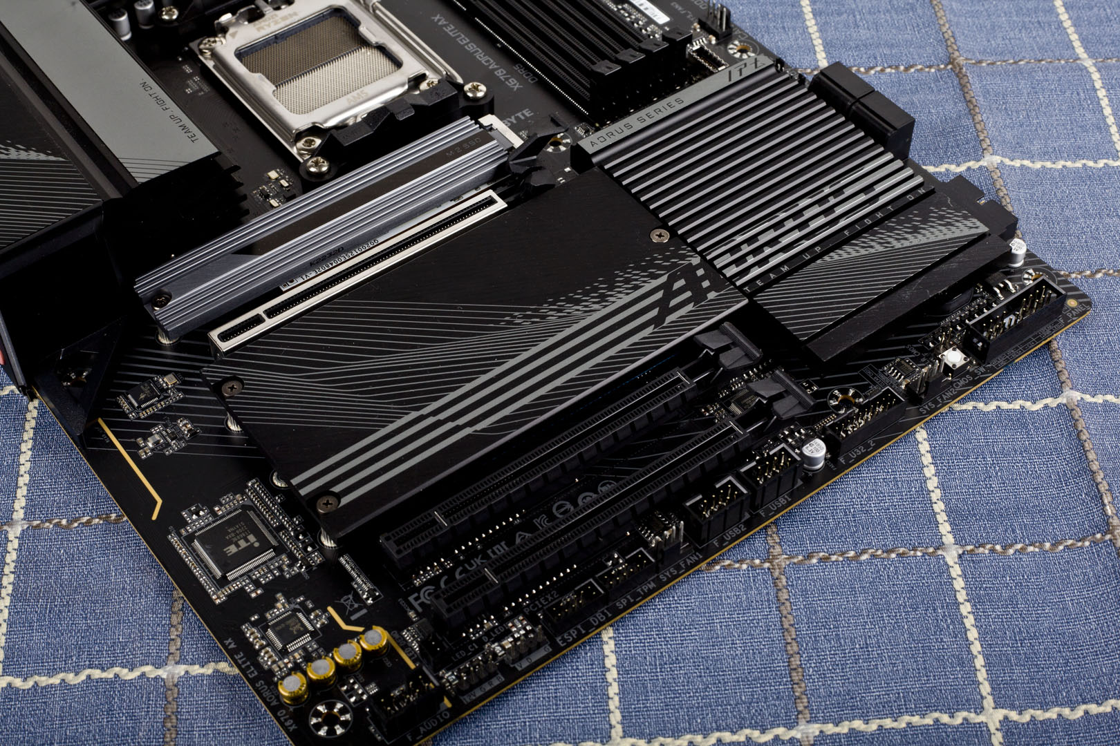 技嘉小雕x670aorus,技嘉锐龙7000系列主板的黑科技