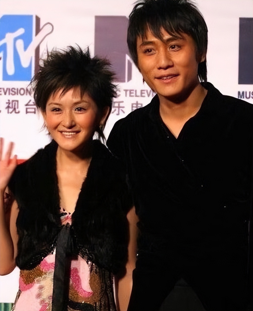 从“好闺蜜”到老死不相往来,再看李小冉和谢娜,究竟谁输谁赢?