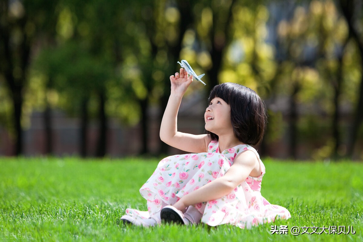 小儿右耳有点畸形测听力不正常,耳蜗发育畸形无听力能医疗吗