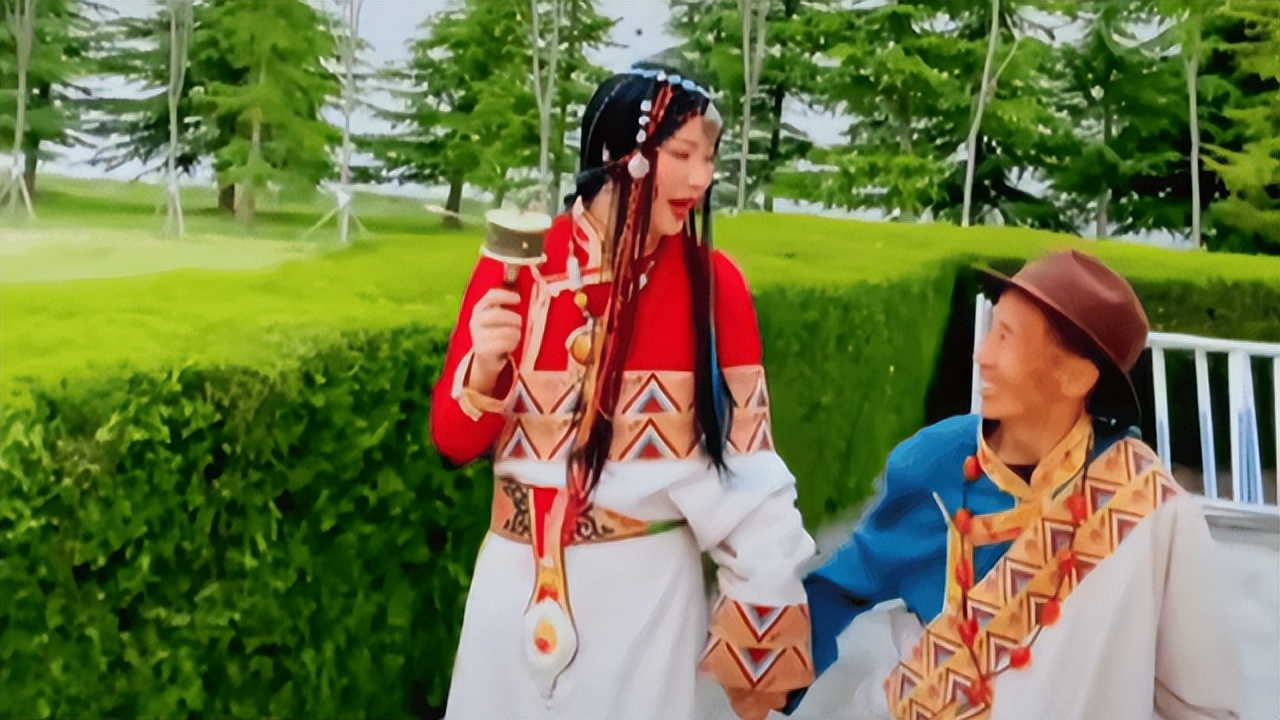 养女带养父坐房车周游全国,你养我长大我陪你变老男童完整版