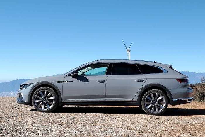 大众cc2016款300tsi25周年纪念版,大众最美车型cc报价