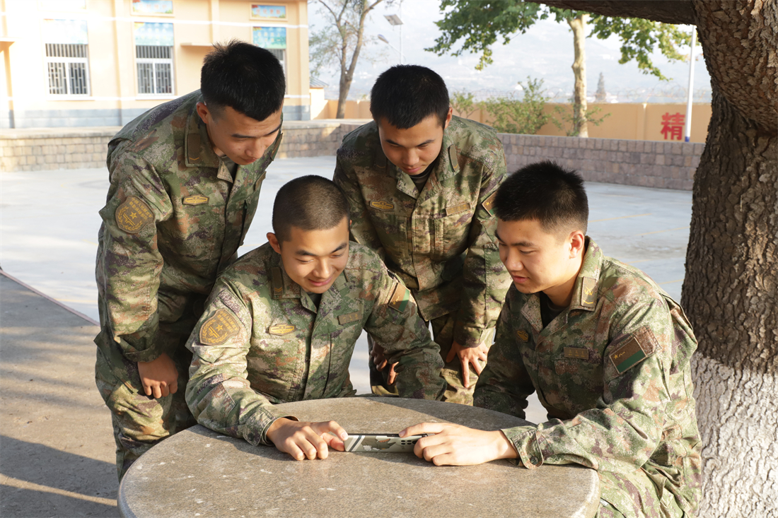 凝神聚力悟思想奋楫扬帆启新程——沈阳联勤保障中心某部深入学习贯彻*党**的二十大精神