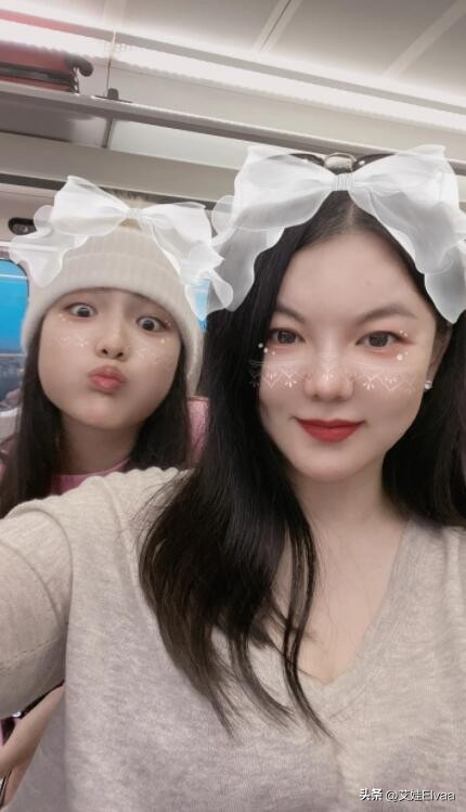 李湘带女儿王诗龄到迪拜跨年,李湘为女儿庆生王诗龄变化明显