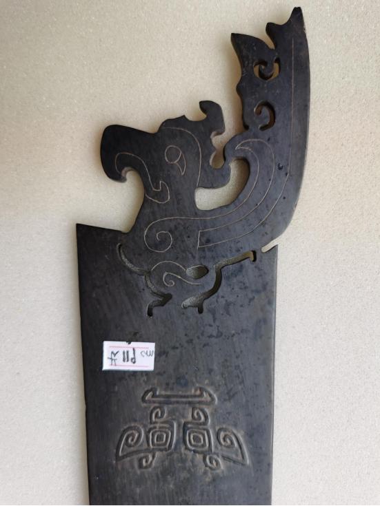 民间收藏的古蜀玉璧图片,馆藏老玉紫水晶玉琮