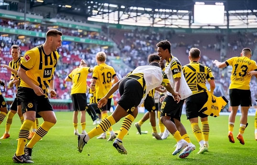 多特蒙德最后一轮失冠,十年磨练逆袭成功